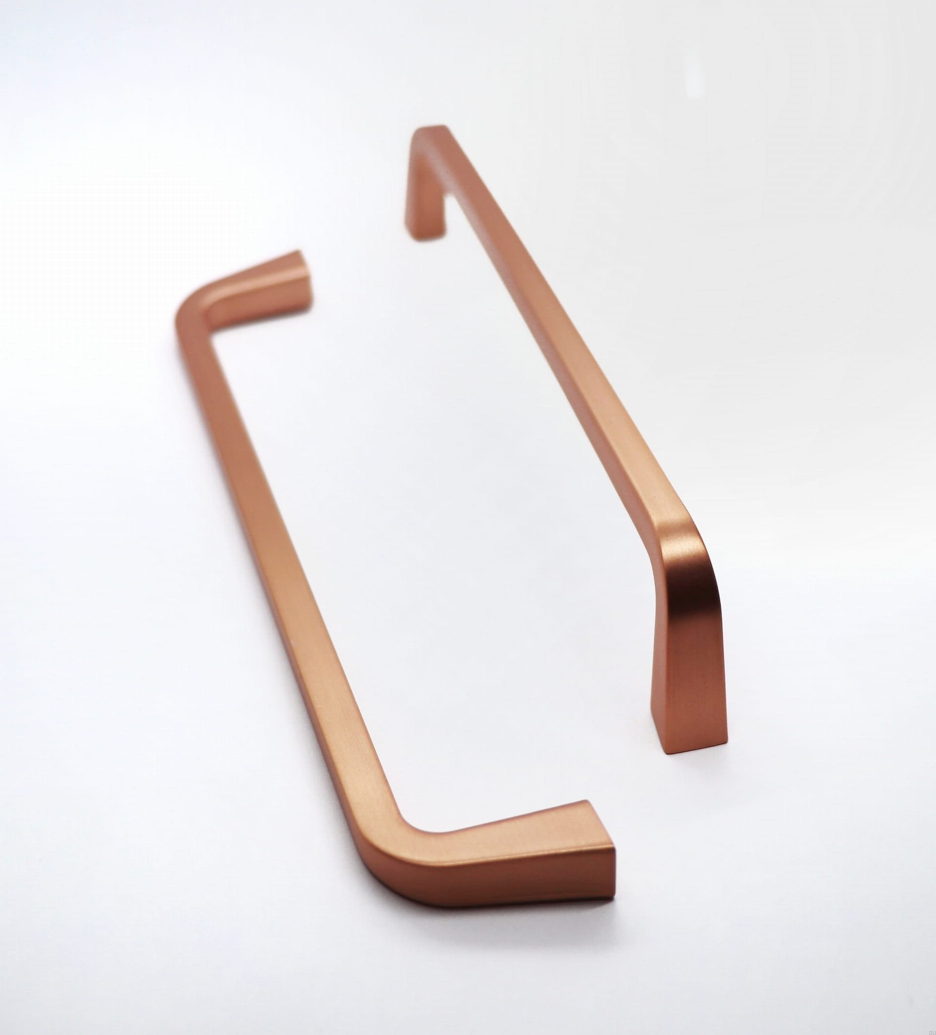 Maner pentru mobilier Este finisaj cupru periat