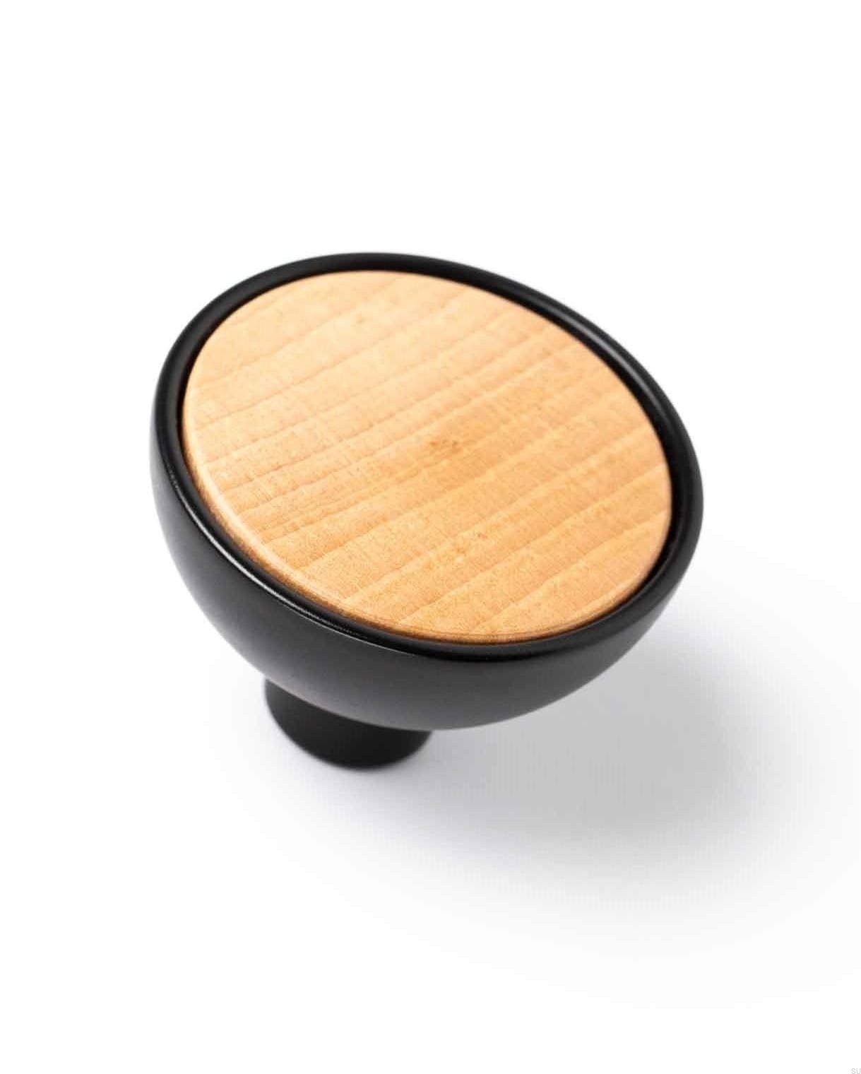 Buton pentru mobila Bol, finisaj negru mat cu fag natur, D:45 mm