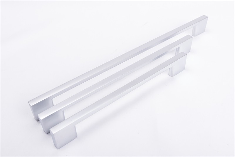 B0014-192 AL - Maner mobilier